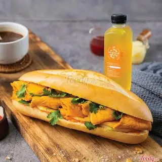 Hình ảnh Combo Bánh Mì Heo Nướng và Đồ Uống