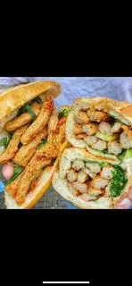 Hình ảnh Bánh mì chả cá - lớn
