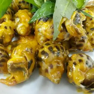 Ốc hương sốt trứng muối - 294.000 ₫ tại Lobster Bay - Nhà Hàng Hải Sản - Kỳ Đồng