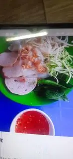 bánh Ướt có chả  - 40.000 ₫ tại Bánh Cuốn Nóng & Bún Chả Hà Nội - Chế Lan Viên