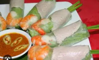 Gỏi Cuốn  (Tôm + Thịt) 3 cuốn - 30.000 ₫ tại Bánh Mì Heo Quay - Bánh Hỏi Heo Quay - Đường 2