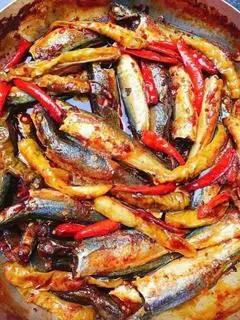Hình ảnh Cá nục kho cay