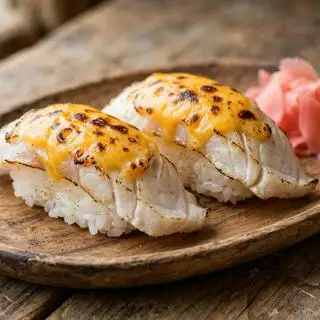 Hình ảnh Sushi cá trắng khè phô mai