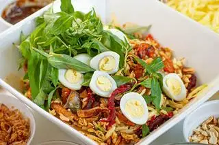 Bánh Tráng Trộn Thập Cẩm LỚN - 27.000 ₫ tại Ăn Vặt Bánh Tráng Cuốn Trộn - Trứng Gà Nướng & Trà Trái Cây - Lê Văn Sỹ