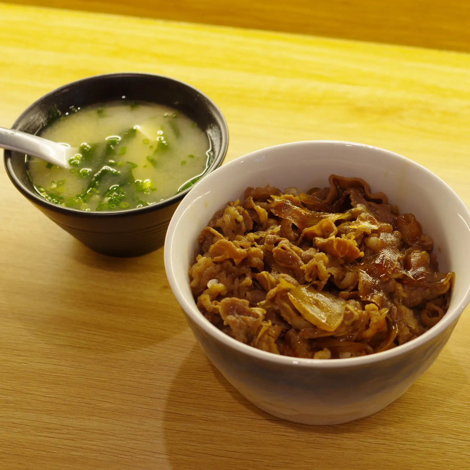Hình ảnh Cơm bò Guydon size M & súp miso