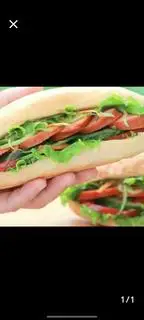 Hình ảnh bánh mì xúc xích 
