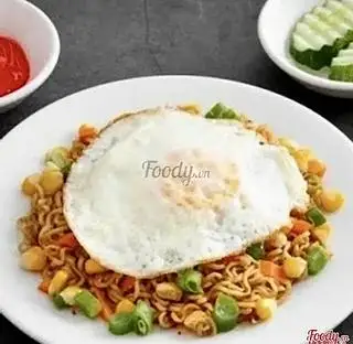 Hình ảnh mỳ indomie rau củ trứng