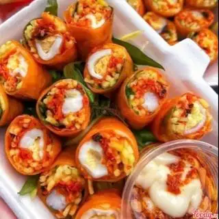 Hình ảnh Cuốn bơ me Đặc biệt 