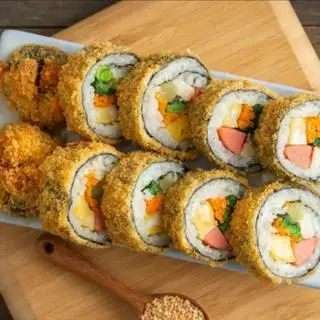 Kimbap Chiên Xù - 4 khoanh (1 cuộn cắt ra) - 23.153 ₫ tại Ẩm Thực Thanh Thúy - Cá Viên Chiên Nước Mắm, Gà Rán & Ăn Vặt - Xóm Chiếu