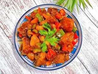 Hình ảnh cơm sườn xào chua ngọt