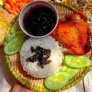 Hình ảnh Cơm gà nướng - canh rong biển