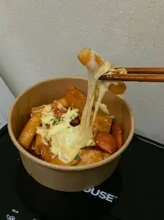 Hình ảnh Tokbokki phô mai 