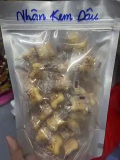 Hình ảnh Bánh gấu nhân kem dâu