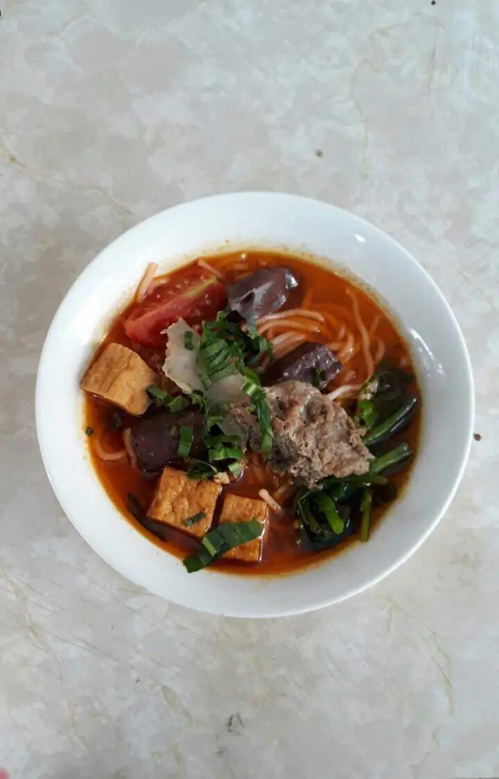 Bún Riêu Cua, Chả - 45.000 ₫ tại Bún Riêu & Canh Bún - 75 Nguyễn Công Trứ