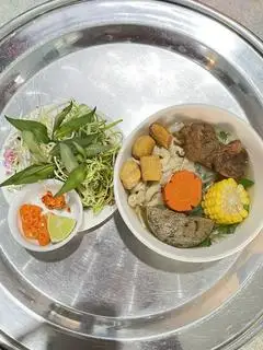 Bún Bò Đặc Biệt - 49.000 ₫ tại Bún Bò Ngọc Huyền Ăn Là Ghiền - Nơ Trang Long