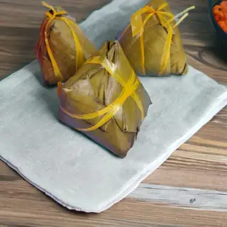 Bánh giò chay - 20.000 ₫ tại Bánh Mì Chay Chơn Lạc - Đinh Bộ Lĩnh