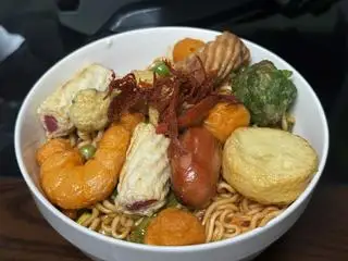 Hình ảnh Mì full topping