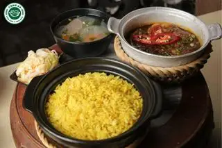 Hình ảnh Cơm Tám Cốt Dừa - Cá Kho Tộ