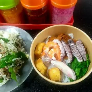 Hình ảnh Bún hải sản tô hoàng gia