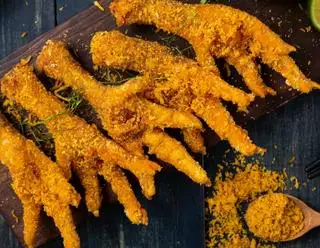 Hình ảnh Chân gà rang muối