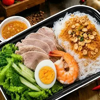 Bún Mắm Nêm - Thịt lát - Tôm - Trứng - 49.000 ₫ tại Hậu Đậu - Bún & Cuốn - Phan Văn Trị