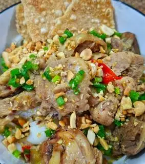 Hình ảnh Mì quảng gà, thịt