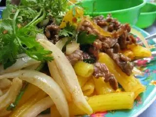 Nui Xào Thêm - 17.000 ₫ tại Cô Ba - Bò Né & Nui Xào Bò - Hồ Thị Kỷ