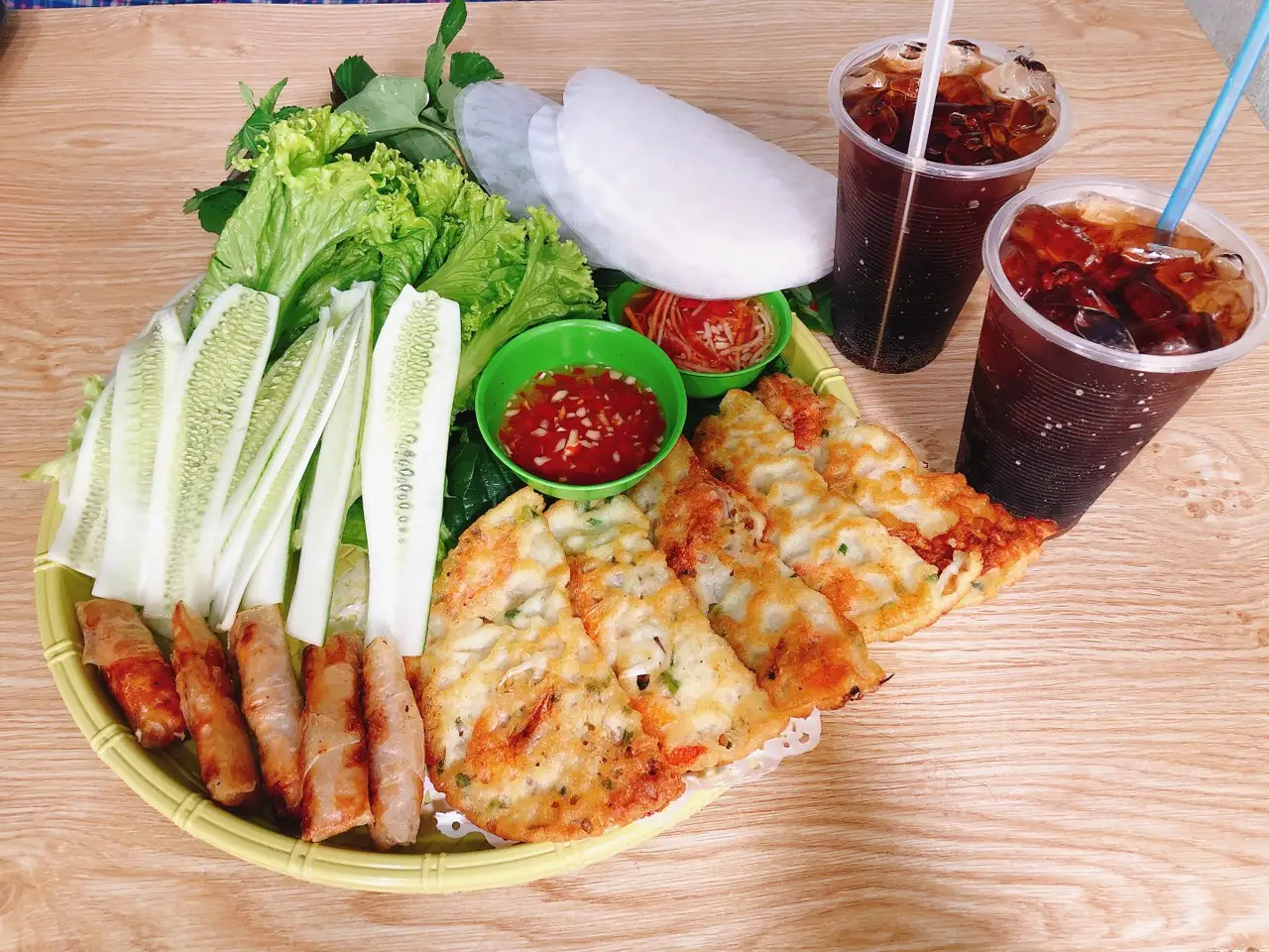 Hình ảnh Combo 2 người ăn - bánh xèo ram chả