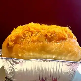 Bánh mì pho mai trứng muối đế bạc - 30.000 ₫ tại Bánh Kem Hưng Phát - Huỳnh Văn Bánh