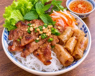 Hình ảnh Bún Thịt Nướng Chả Ram Tôm Đất