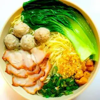 Hình ảnh Mỳ Hoa bò viên xá xíu/ Charsiu Chinese egg noodles with beef balls