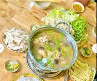 Lẩu gà ớt hiểm - 159.000 ₫ tại Lẩu Quê - Lẩu Gà Lá É & Lẩu Ếch Măng Cay - Đường Số 1 