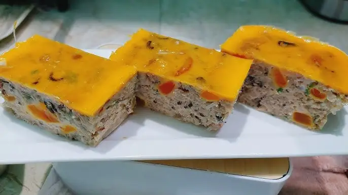 Cơm Tấm Lạp Xưởng + Bì + Ốp La thêm - 76.000 ₫ tại Cơm Tấm, Bò Kho & Hoàng Thánh Lá 466E - Hưng Phú