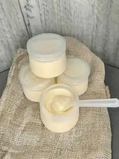 Sữa Chua Nhà Làm - 25.000 ₫ tại Bún Riêu Cua Chế 3 - Trần Quang Khải