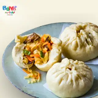Bánh Bao Thuỷ Phí - 27.000 ₫ tại BÁNH MÌ CHAY, CƠM TẤM CHAY & CÁC MÓN CHAY CÔ HƯƠNG - Lê Đức Thọ