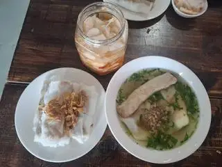Bánh cuốn nhân thịt+giò+bánh trứng - 60.000 ₫ tại Em Bé Tày - Bánh Cuốn Cao Bằng - Đặng Thùy Trâm
