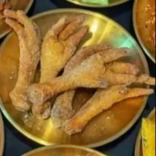 Hình ảnh 5 Chân to rang muối hoặc chiên mắm