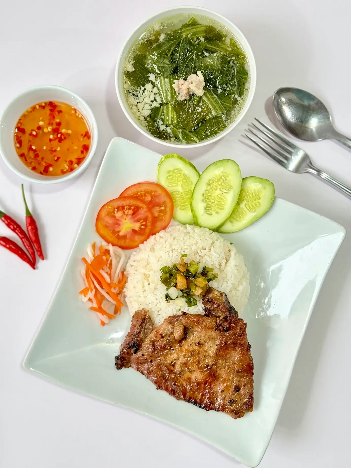 Cơm Tấm Sườn Nướng Than Hoa - 55.000 ₫ tại Cơm Tấm Chả Tôm Khô Nướng - Ngô Quyền