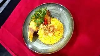 Hình ảnh Cơm gà xối mỡ 