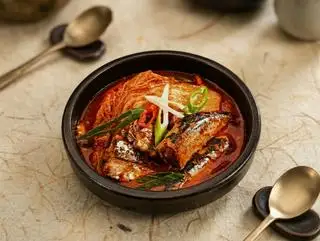 Canh cá thu đao hầm kim chi|꽁치김치찌개 - 239.000 ₫ tại Myeongdong Quan - Tôn Đức Thắng