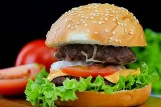 Hình ảnh hamburger bò, phô mai lát