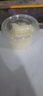 Hình ảnh chén chấm sốt mayonnaise nhỏ