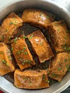 Hình ảnh Cơm đậu hủ dồn thịt sốt dầu hào