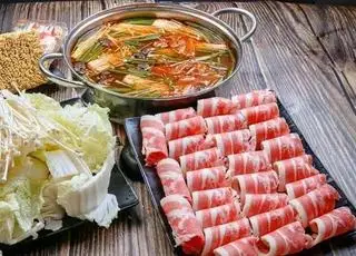 Hình ảnh Lẩu bò mỹ size trung ( 3-4 người ăn)