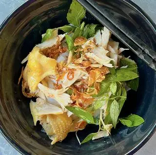 Bánh ướt gà xé - 46.000 ₫ tại Bánh Ướt Lòng Gà Tăng Bạt Hổ Đà Lạt - Hoàng Diệu