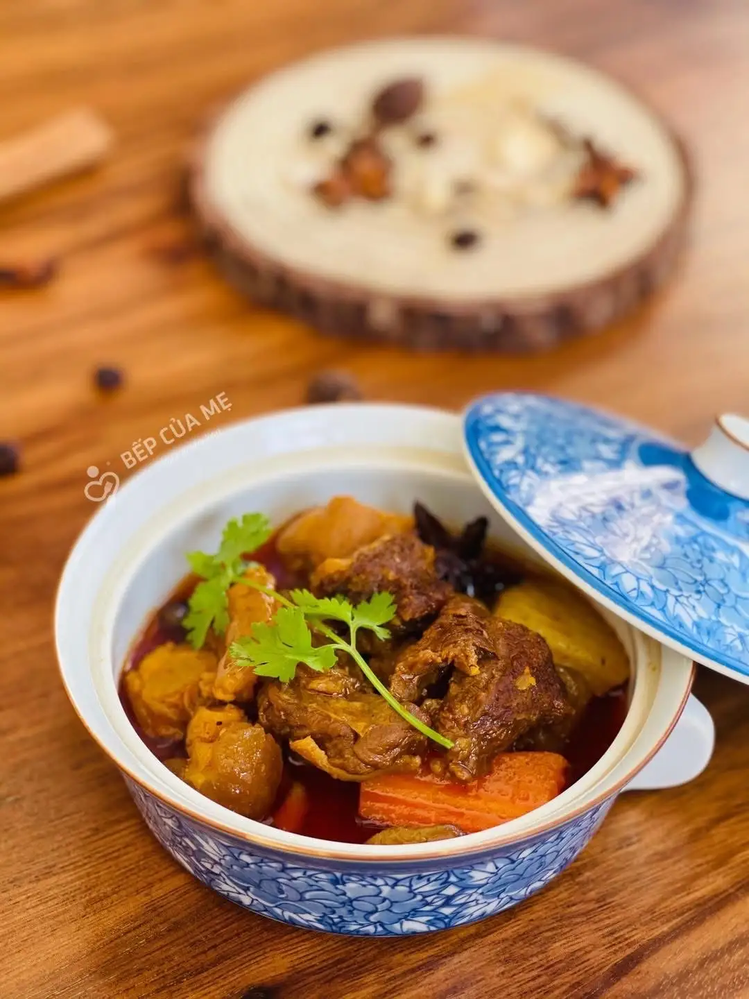 Hình ảnh Bò Sốt Vang hộp nhỏ