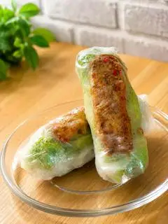 gỏi cuốn tàu hũ sate - 45.000 ₫ tại Bánh Mì Thái Tài - Nguyễn Trãi