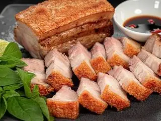 Hình ảnh Thịt Quay Thượng Hạng 100g