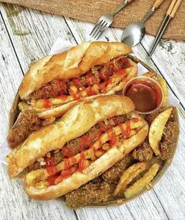 Hình ảnh Bánh Mì Nem Ngô
