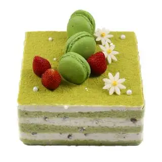 Bánh Kem Trà Xanh Đậu Đỏ - Matcha Cake (16cm - Vuông) - 440.000 ₫ tại Savouré Bakery - Huỳnh Tấn Phát